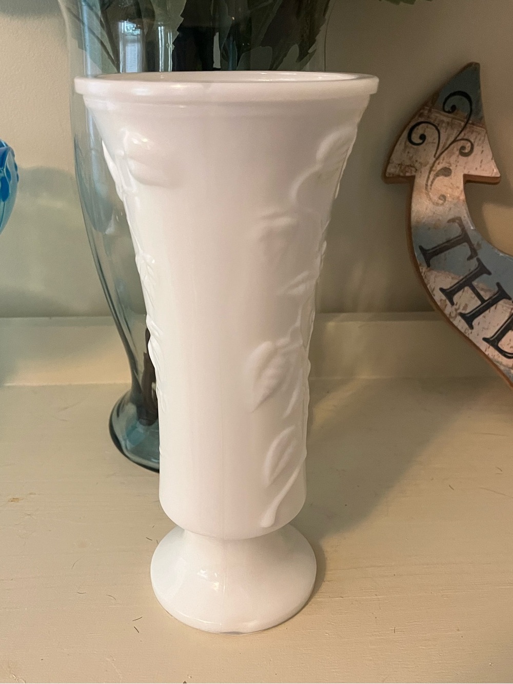 Classic White Embossed Milk Glass Vase Ivy Leaf Pattern - Picture 5 of 15